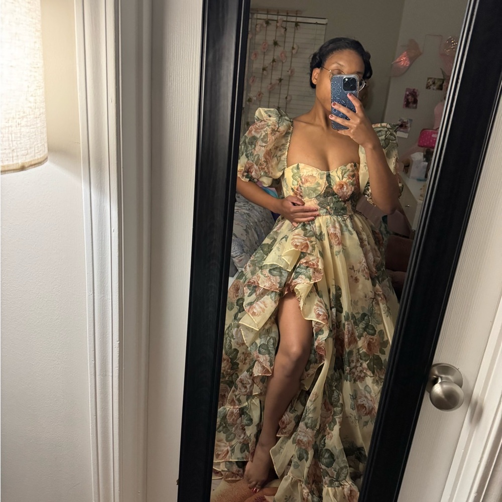 Selkie Butter Rose Bloom Gown